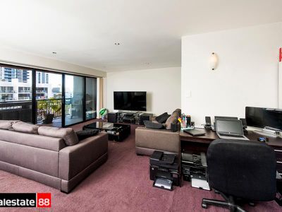 808 / 251 Hay Street, East Perth