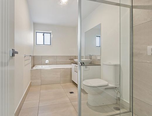 Stylish Home in Woombye image 5