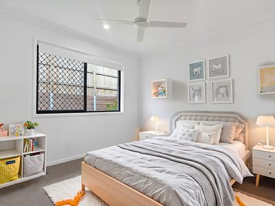 92 Lapwing Crescent, Bellbird Park