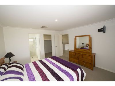 20 Hindmarsh Esplanade, Dubbo