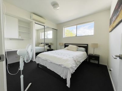 5 / 104-106 CENTRAL LANE, Gladstone Central