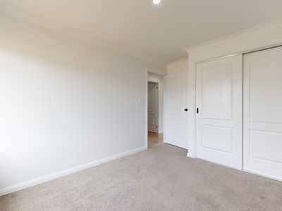 64 Champagne Drive, Dubbo