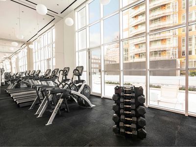 200 East 59th Street,  New York, NY, International