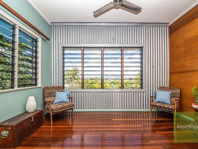 9 McClelland Street, West End