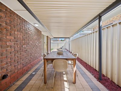 9 Strathbogie Avenue, Findon