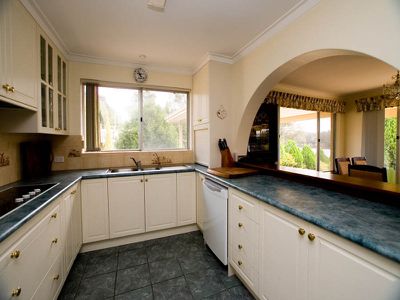 39 The Esplanade, Ascot