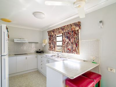 24 Petrel Avenue, River Heads