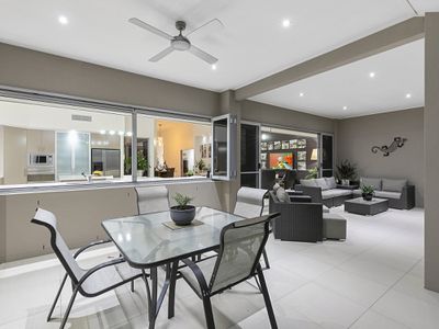 14 Lakeside Drive, Peregian Springs