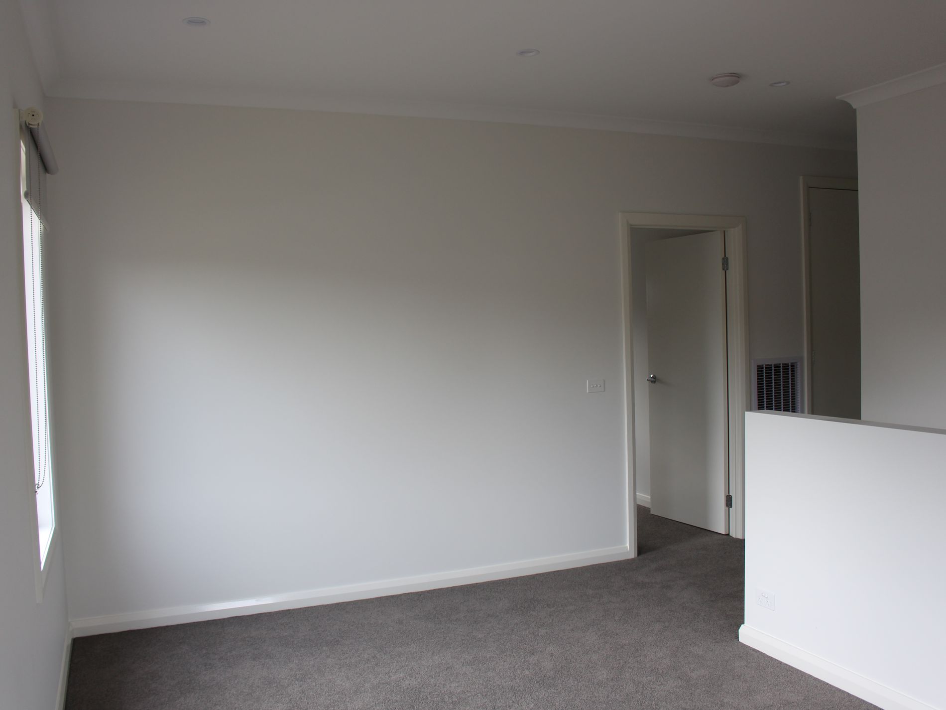 2 Holyrood Avenue, Newtown
