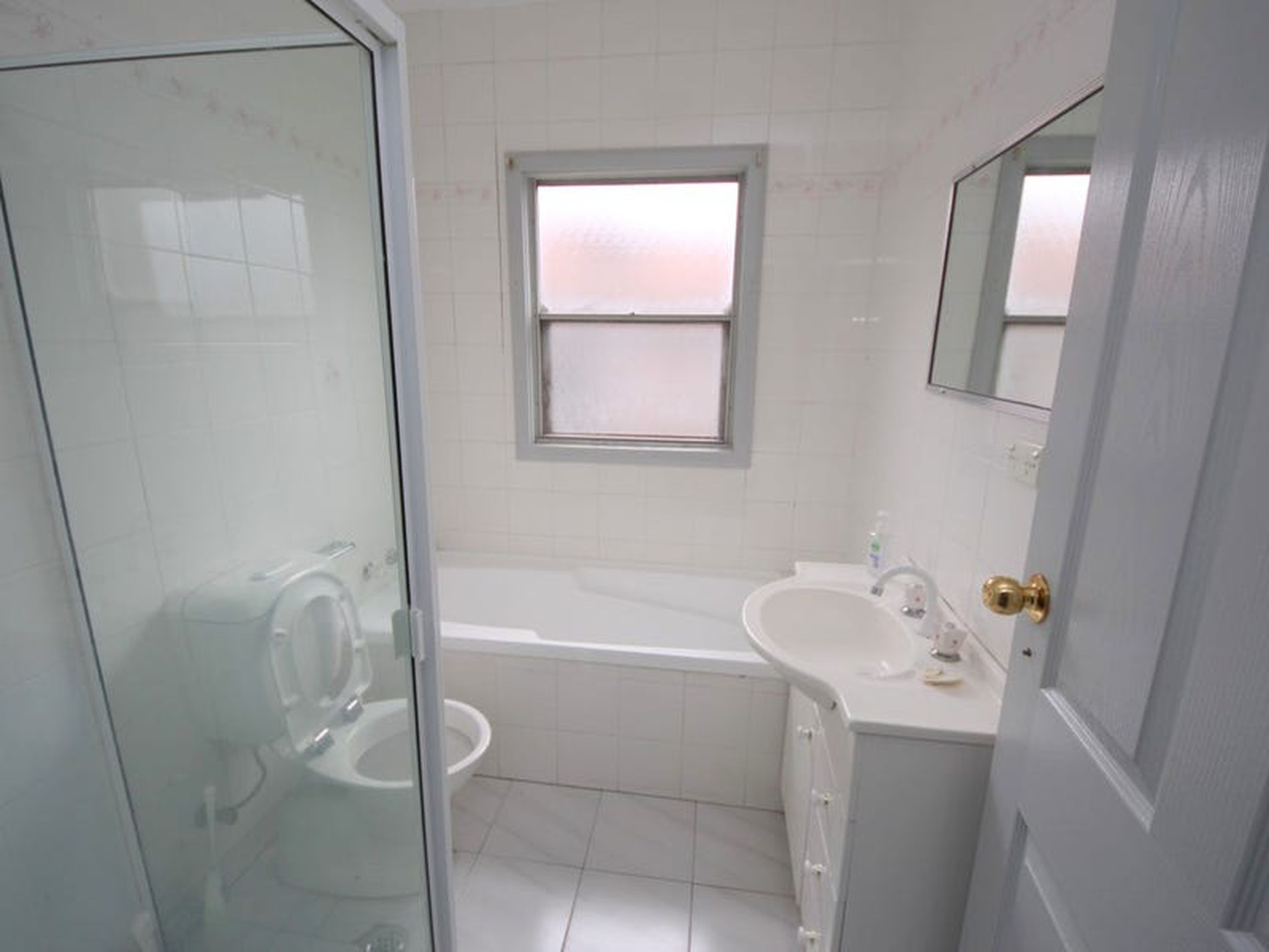 136 The Avenue, Condell Park