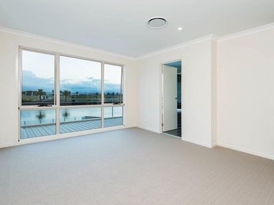 62 Harbour Rise, Hope Island