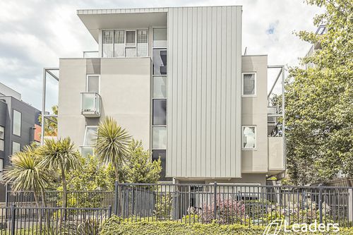 407 / 8 Bruce Street, Box Hill