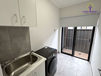 4 Springsure Street, Truganina