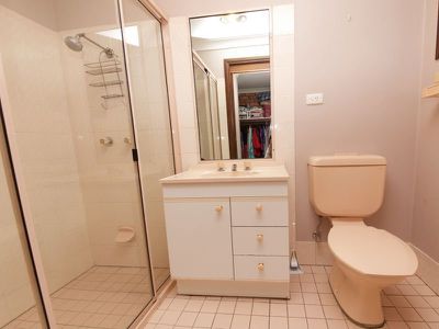 11 Bass Place, Dubbo