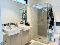 30 Mayfair Lane, Hope Island