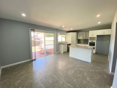 76 Stoney Creek Road, Beverly Hills