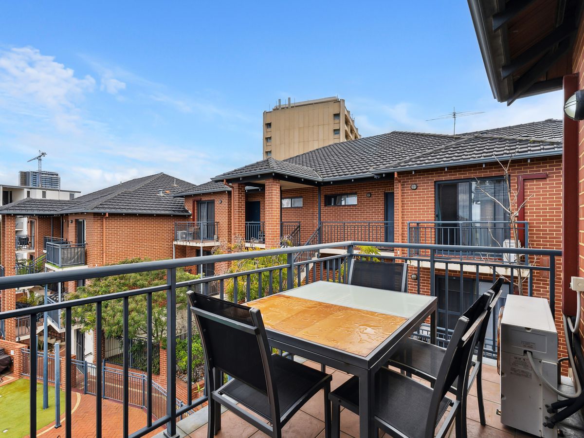 22 / 7 Bronte Street, East Perth