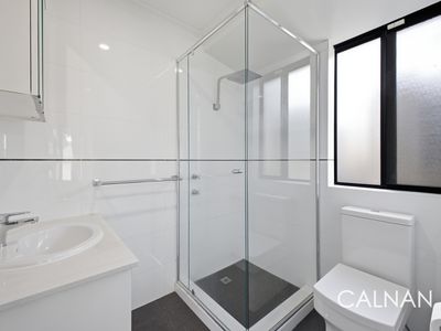 8A Bradshaw Crescent, Manning