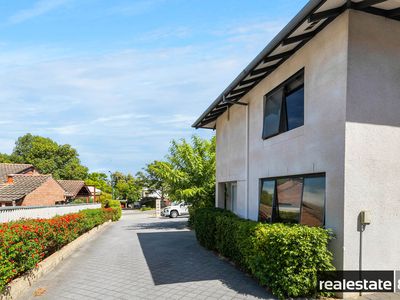 2 / 4 Lawrence Street, Como