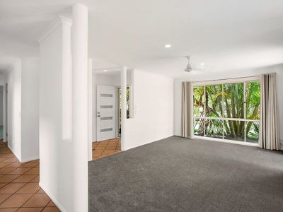 1 Broadleaf Court, Tewantin
