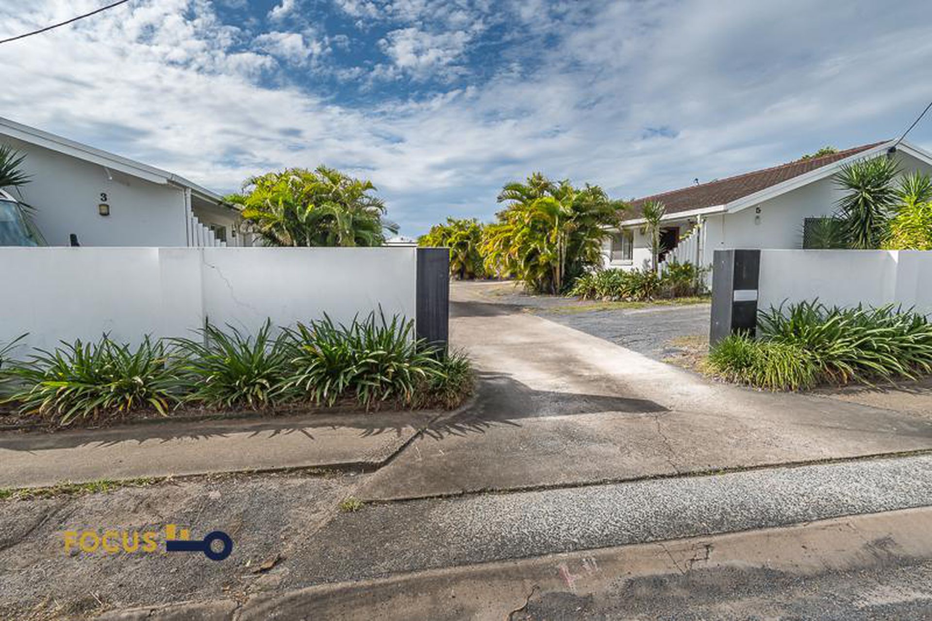 2 / 5 Symons Street, South Mackay