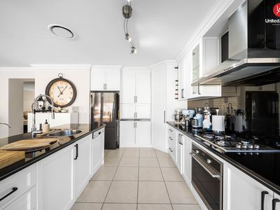 32 Wainewright Avenue, West Hoxton
