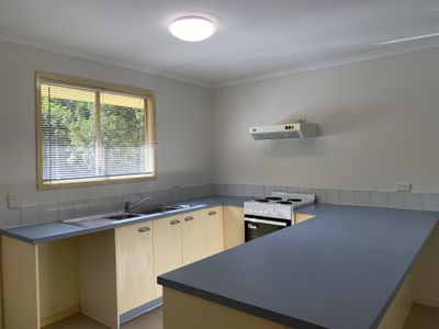 8 / 8 Briggs Road, Springwood