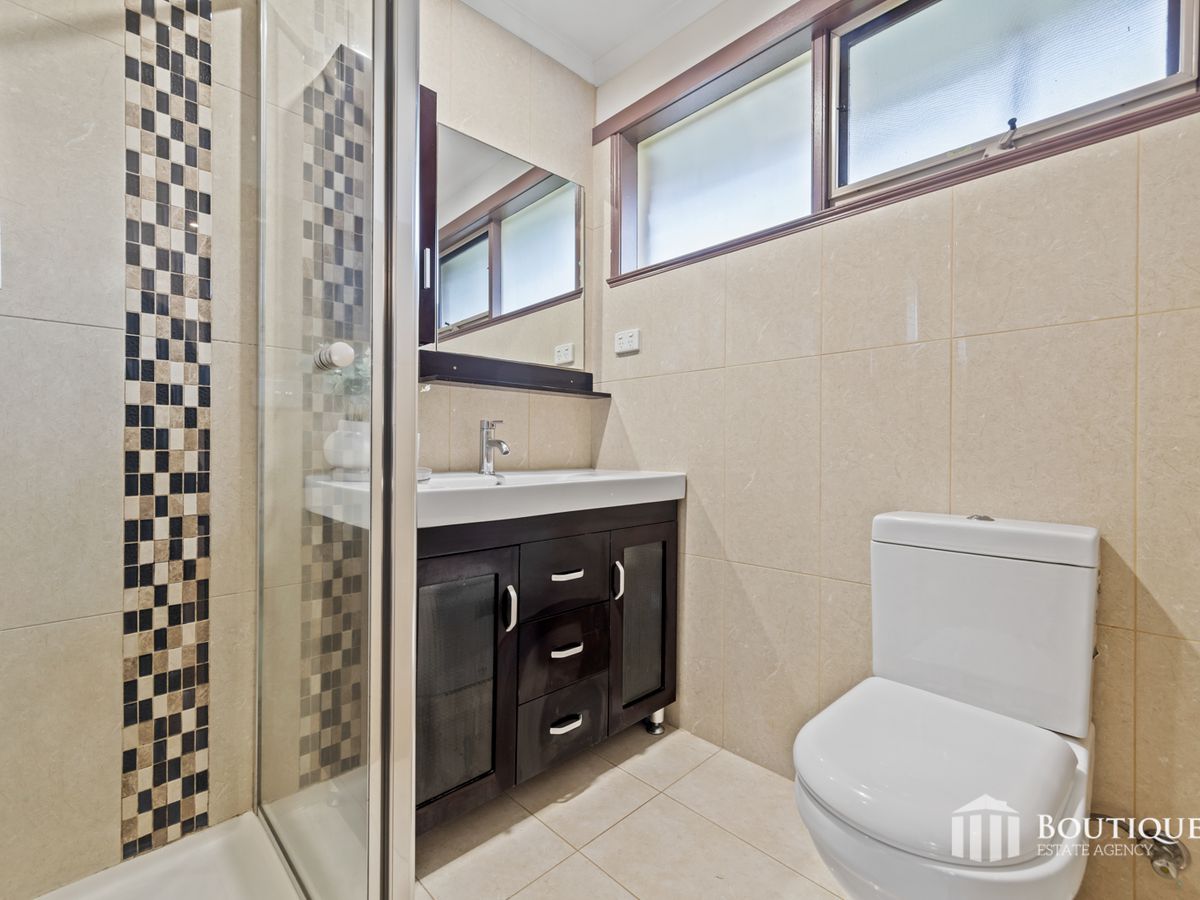 17 Francine Court, Narre Warren