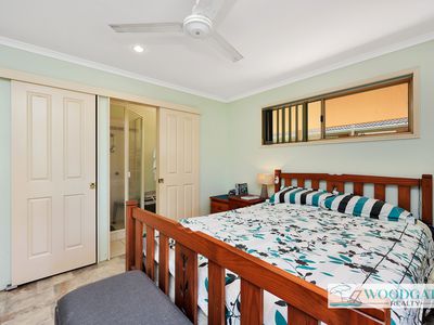 10 LORIKEET AVENUE, Woodgate