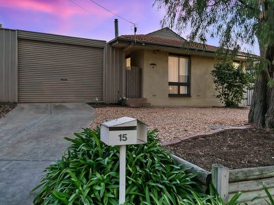 15 Allan Place, Reynella