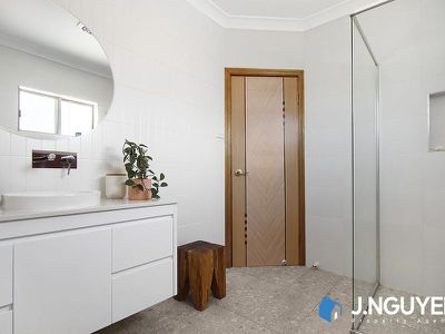 2 / 25 Pevensey Street, Canley Vale
