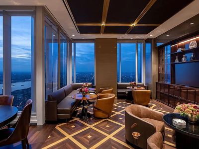 217 West 57th Street, New York, NY, International