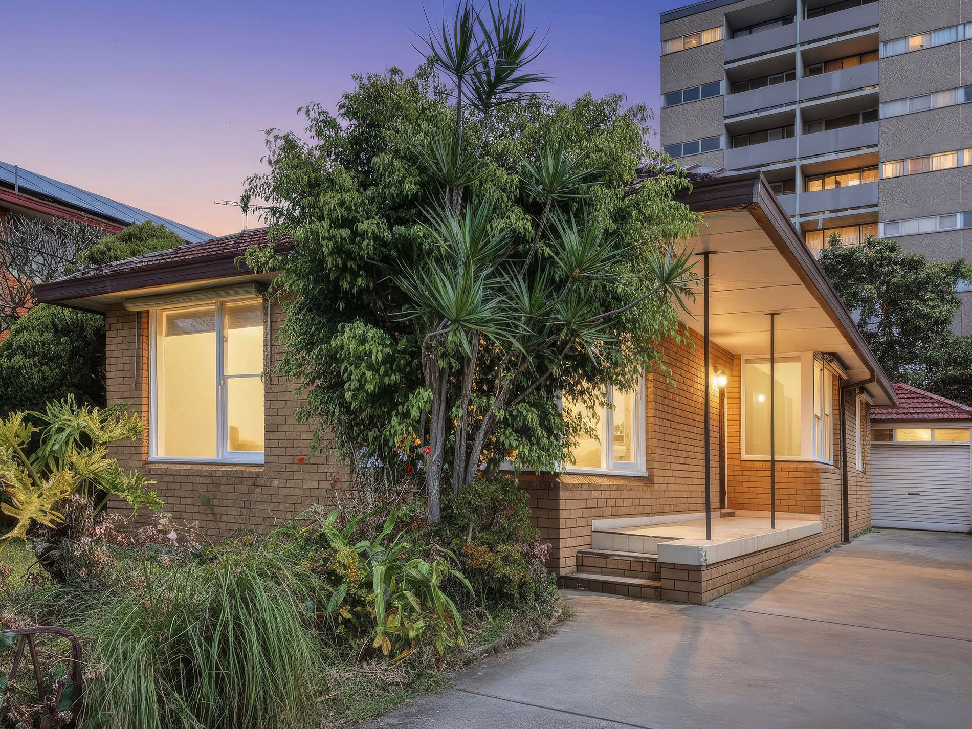 14 Mascot Drive, Eastlakes
