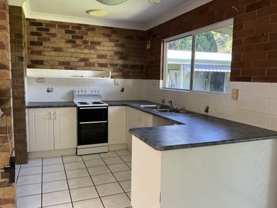 6 Pelican Street, Emu Park