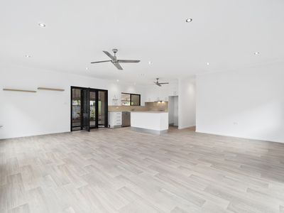 6 Walnut Street, Holloways Beach