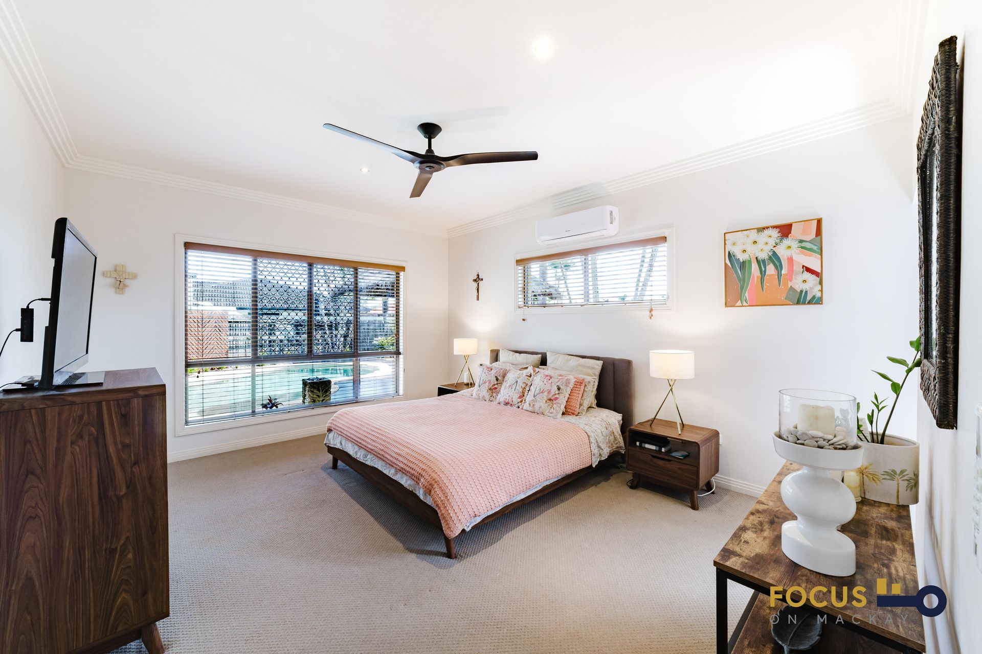 70 Gingham Street, Glenella