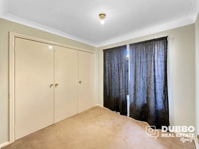 12 Galloway Drive, Dubbo