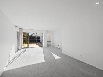 17 Eminence Drive, Northwood