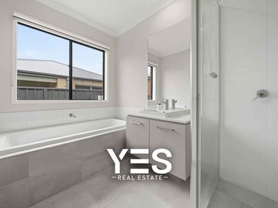 68 Yaralla Circuit, Clyde