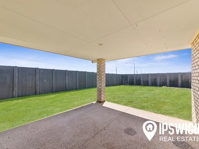 1 Peregrine Drive, Lowood