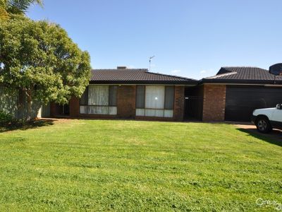 8 Page Avenue, Dubbo