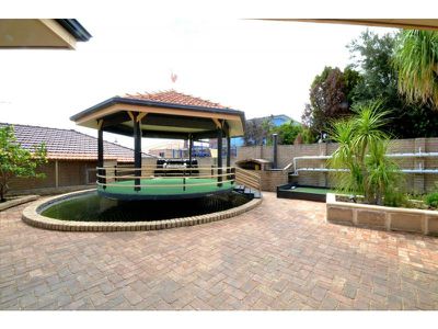 6 Parakeet Way, Coogee