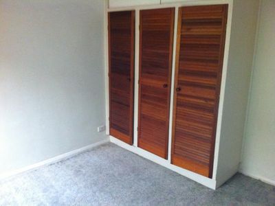 3 / 16 Minogue Cresent, Hoppers Crossing
