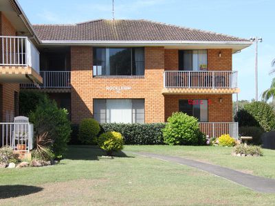 2 / 98 Head Street, Forster