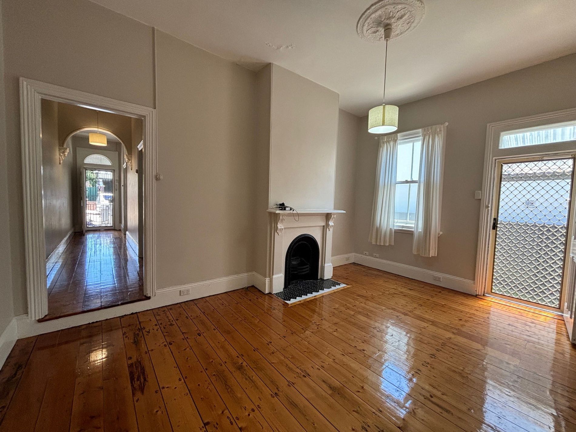 31 Sutherland Street, St Peters