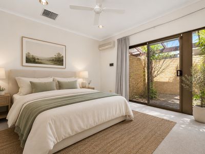 5 Lakeside Road, Churchlands