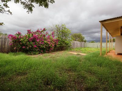 5 Paroo Close, South Hedland