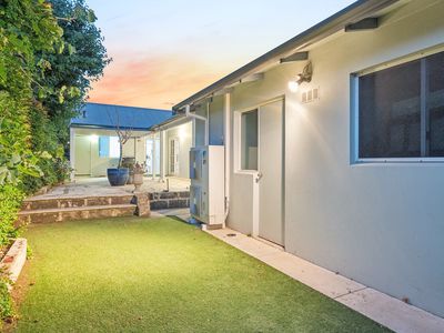 36 Bay Road, Claremont