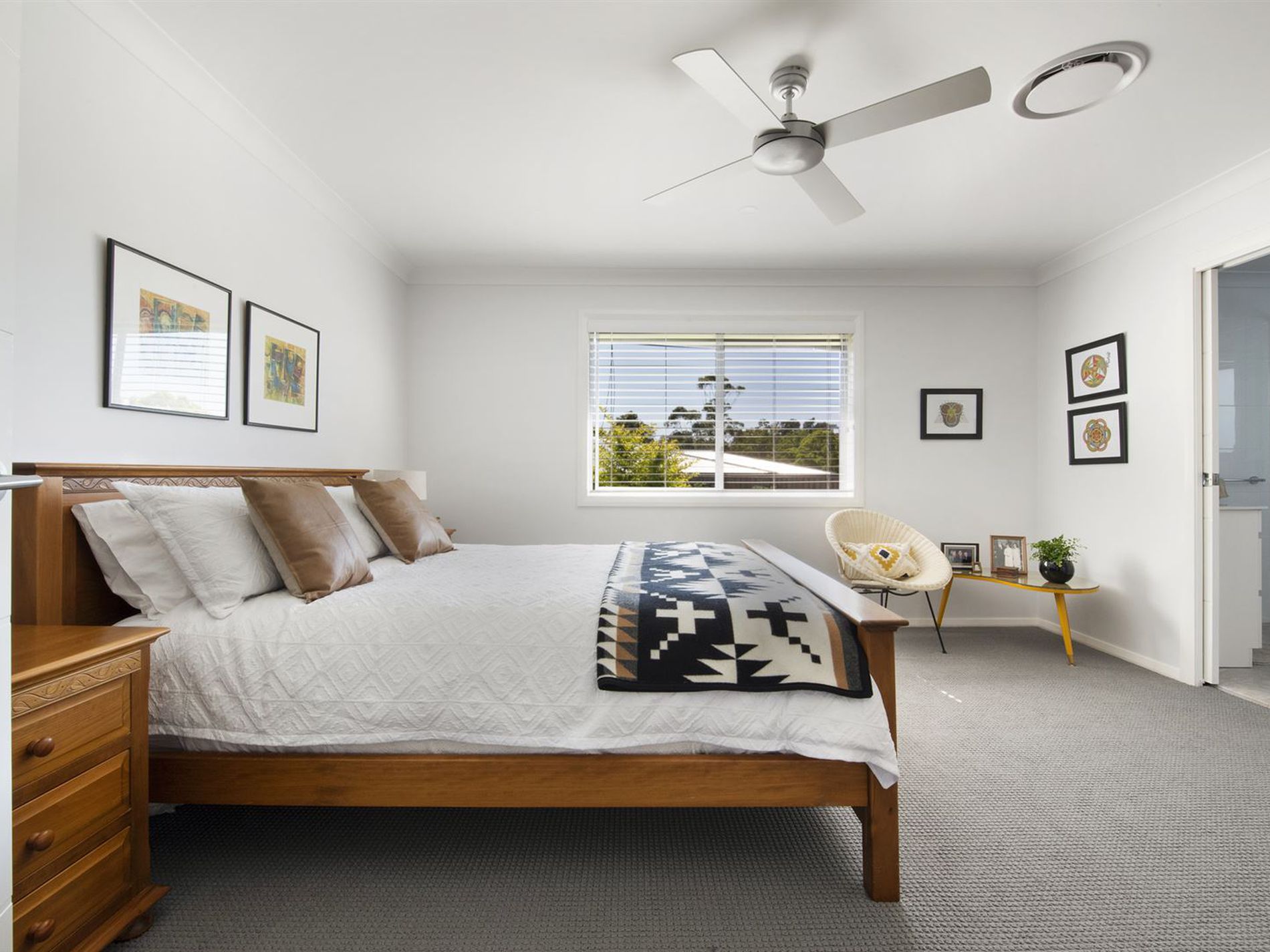 9 Carriage Way, Milton