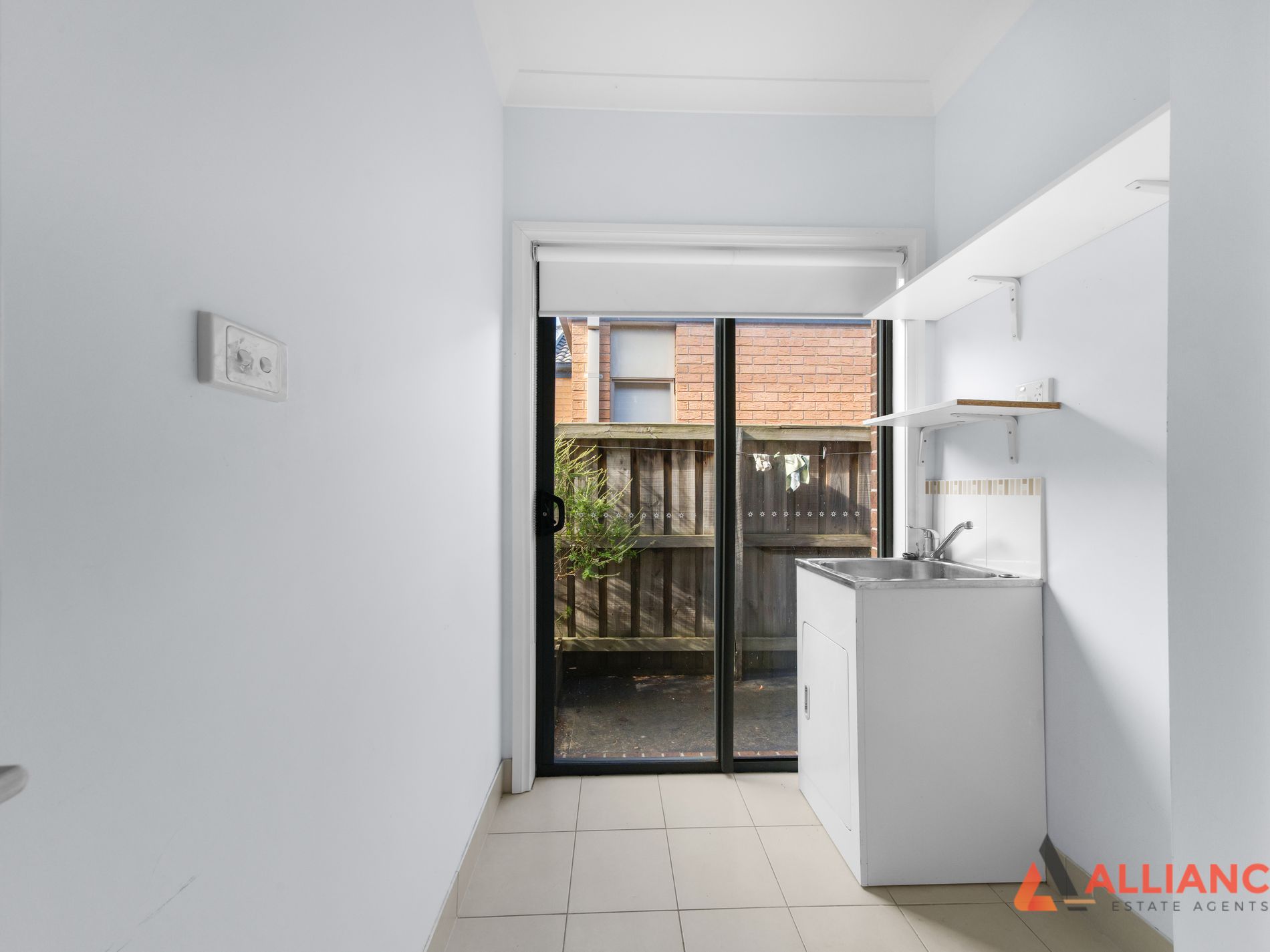 16 Juggal Close, Epping
